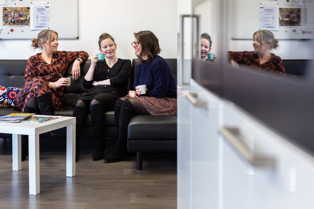 Ambiance de travail au bureau et bonne marque employeur